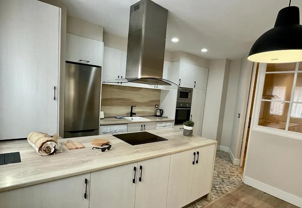 Precioso apartamento en el centro de Barakaldo Apartamento 0*,